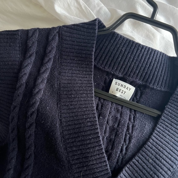 Aritzia sunday best academia navy vest - Picture 2 of 2